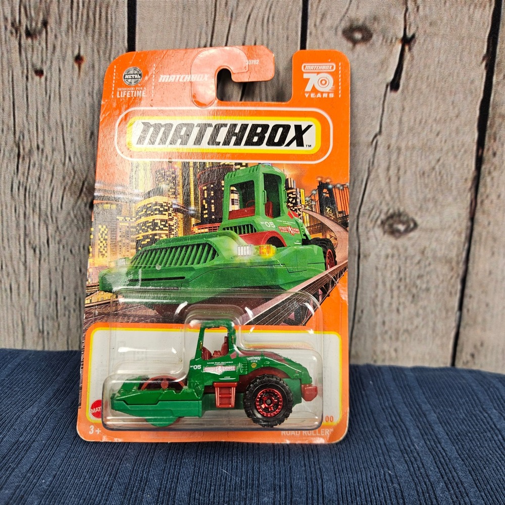 Matchbox 70 Years Road Roller Green Red Diecast Vehicle 52/100 HKW63 2022 NIP